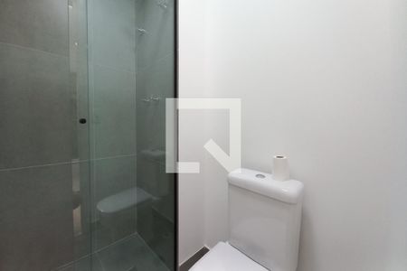 Banheiro de apartamento para alugar com 1 quarto, 33m² em Parque Industrial, Campinas