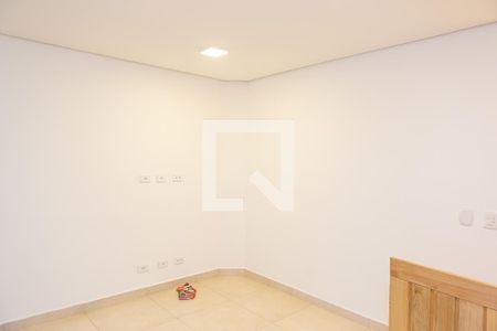 Sala/Cozinha/Área de Serviço de apartamento à venda com 1 quarto, 30m² em Vila Pierina, São Paulo