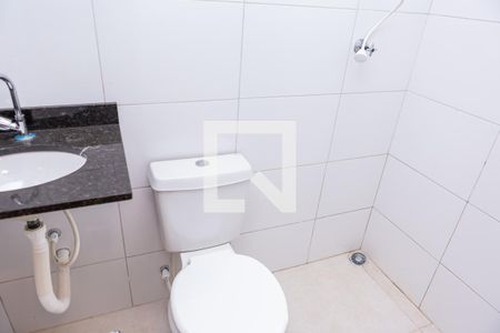 Banheiro de apartamento à venda com 1 quarto, 30m² em Vila Pierina, São Paulo