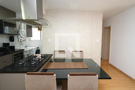 Sala/Cozinha de apartamento para alugar com 3 quartos, 63m² em Vila Inglesa, São Paulo