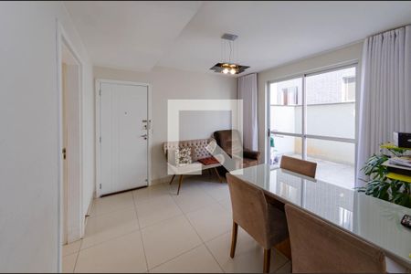 Sala de apartamento à venda com 3 quartos, 106m² em Caiçaras, Belo Horizonte