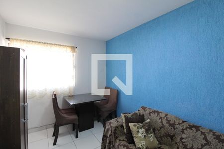 Sala de casa de condomínio à venda com 2 quartos, 42m² em São João Batista, Belo Horizonte