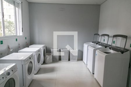 Studio para alugar com 25m², 1 quarto e 1 vaga Studio para alugar com 25m², 1 quarto e 1 vagaLavanderia
