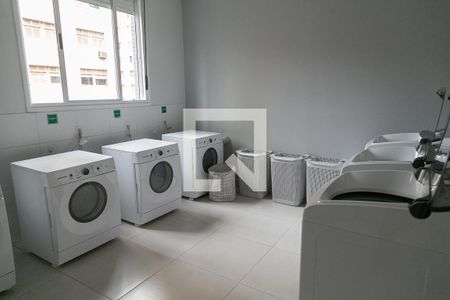 Studio para alugar com 25m², 1 quarto e 1 vaga Studio para alugar com 25m², 1 quarto e 1 vagaLavanderia