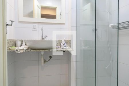 Studio para alugar com 25m², 1 quarto e 1 vaga Studio para alugar com 25m², 1 quarto e 1 vagaBanheiro