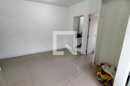 Sala de apartamento para alugar com 2 quartos, 35m² em Parque Monte Alegre, Taboão da Serra