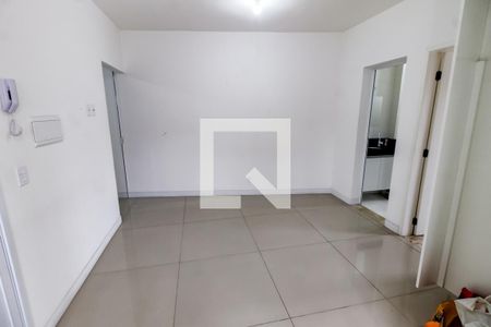 Sala de apartamento para alugar com 2 quartos, 35m² em Parque Monte Alegre, Taboão da Serra