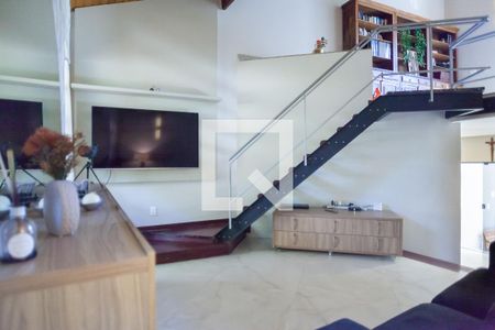 sala de tv de casa de condomínio à venda com 4 quartos, 480m² em Retiro do Chalé, Brumadinho