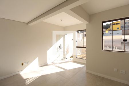 Sala de casa à venda com 3 quartos, 86m² em Santa Amelia, Belo Horizonte