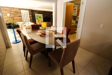 Sala de Jantar de casa à venda com 3 quartos, 328m² em Medianeira, Porto Alegre