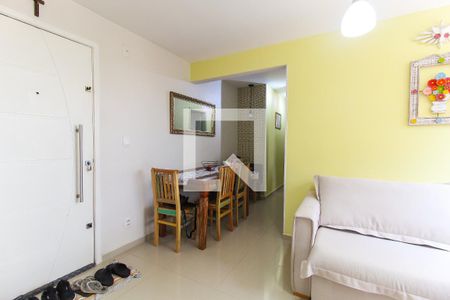 Sala  de apartamento à venda com 2 quartos, 45m² em Vila Curuçá, São Paulo