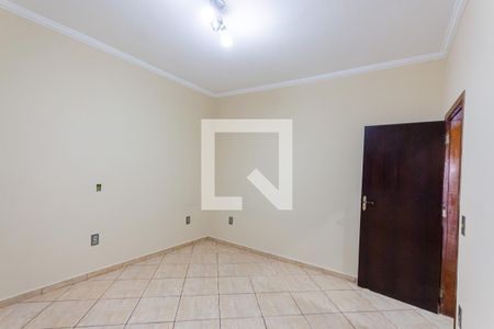 Quarto 1 de casa para alugar com 2 quartos, 100m² em Jardim Santo Alberto, Santo André