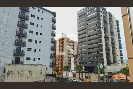 Vista do quarto 1 de apartamento para alugar com 2 quartos, 45m² em Guilhermina, Praia Grande