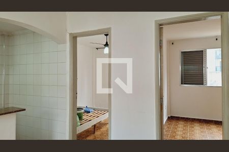 Sala de apartamento para alugar com 2 quartos, 45m² em Guilhermina, Praia Grande