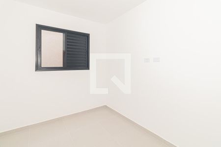 Quarto 2 de apartamento para alugar com 2 quartos, 40m² em Vila Nivi, São Paulo