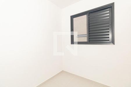 Quarto de apartamento para alugar com 2 quartos, 40m² em Vila Nivi, São Paulo