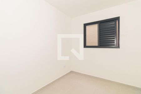 Quarto 2 de apartamento para alugar com 2 quartos, 40m² em Vila Nivi, São Paulo