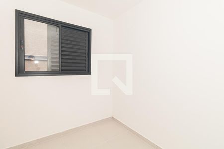 Quarto 1 de apartamento para alugar com 2 quartos, 40m² em Vila Nivi, São Paulo