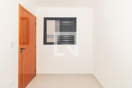 Quarto 1 de apartamento para alugar com 2 quartos, 40m² em Vila Nivi, São Paulo