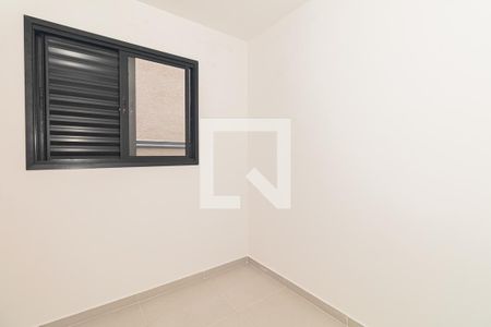 Quarto 1 de apartamento para alugar com 2 quartos, 40m² em Vila Nivi, São Paulo