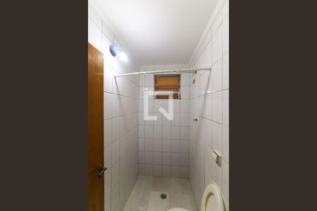 Banheiro de casa para alugar com 1 quarto, 50m² em Jardim Monte Alegre, Taboão da Serra