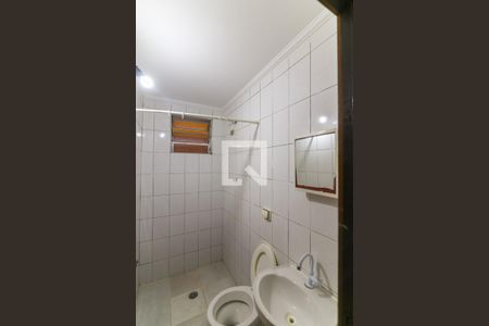 Banheiro de casa para alugar com 1 quarto, 50m² em Jardim Monte Alegre, Taboão da Serra