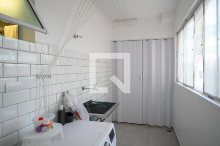 Apartamento à venda com 73m², 3 quartos e 1 vaga Apartamento à venda com 73m², 3 quartos e 1 vagaÁrea de Serviço