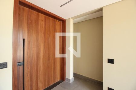 Porta da sala de casa de condomínio à venda com 4 quartos, 494m² em Alphaville, Nova Lima