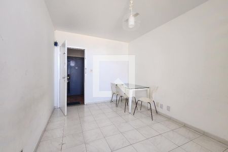 Sala de apartamento para alugar com 1 quarto, 50m² em Amaralina, Salvador