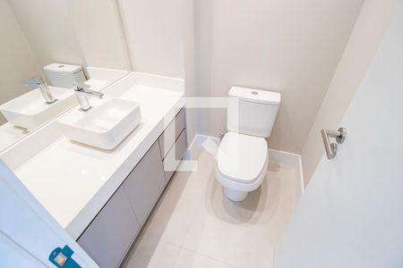 Lavabo de apartamento para alugar com 4 quartos, 159m² em Água Verde, Curitiba