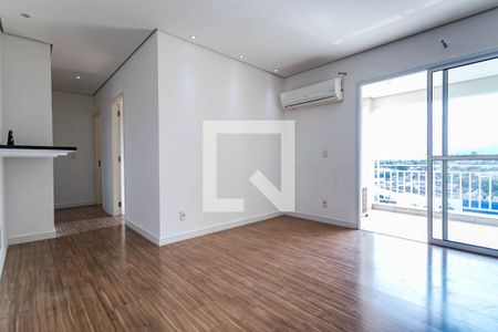 Sala de apartamento para alugar com 3 quartos, 80m² em Cézar de Souza, Mogi das Cruzes