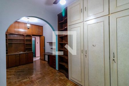 Quarto de casa à venda com 4 quartos, 400m² em Carlos Prates, Belo Horizonte