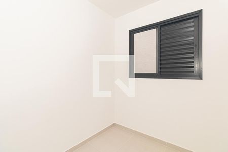 Quarto 1 de apartamento para alugar com 2 quartos, 41m² em Vila Nivi, São Paulo