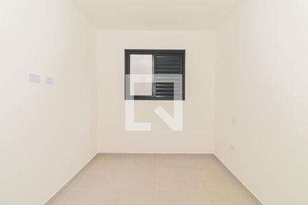 Quarto 2 de apartamento para alugar com 2 quartos, 41m² em Vila Nivi, São Paulo