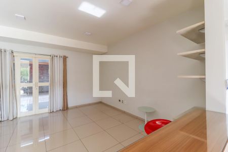 Sala de casa de condomínio à venda com 3 quartos, 113m² em Medeiros, Jundiaí