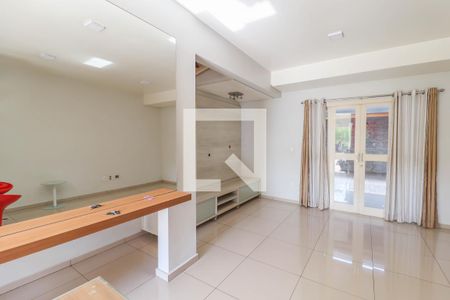 Sala de casa de condomínio à venda com 3 quartos, 113m² em Medeiros, Jundiaí