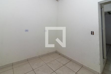 Quarto de casa para alugar com 1 quarto, 36m² em Jardim Vista Alegre, Embu das Artes