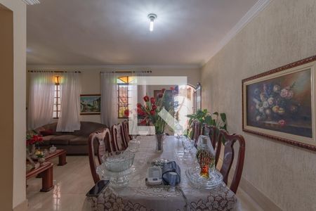 Sala de Jantar de casa à venda com 3 quartos, 120m² em Santa Amélia, Belo Horizonte