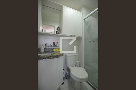 Banheiro de kitnet/studio para alugar com 1 quarto, 49m² em Liberdade, São Paulo