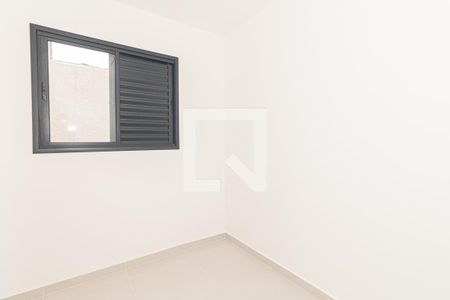 Quarto 1 de apartamento para alugar com 2 quartos, 41m² em Vila Nivi, São Paulo