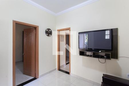 Sala de casa à venda com 2 quartos, 162m² em Cachoeirinha, Belo Horizonte