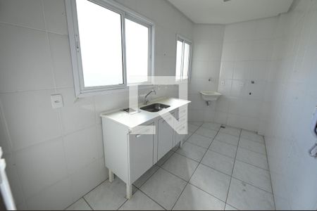 Cozinha de apartamento para alugar com 2 quartos, 67m² em Residencial Guarema, Goiânia