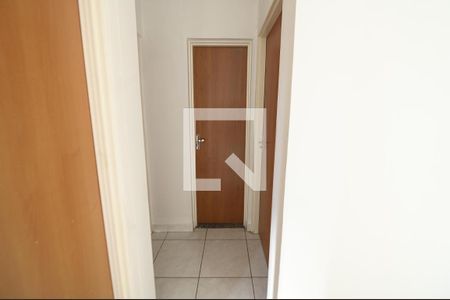 Corredor de apartamento para alugar com 2 quartos, 67m² em Residencial Guarema, Goiânia