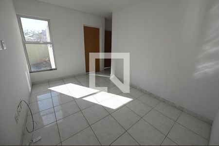 Sala de apartamento para alugar com 2 quartos, 67m² em Residencial Guarema, Goiânia