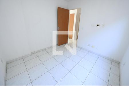 Quarto 1 de apartamento para alugar com 2 quartos, 67m² em Residencial Guarema, Goiânia