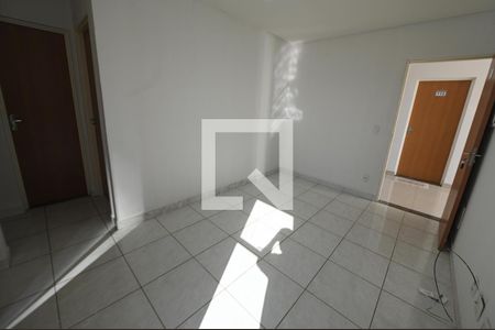 Sala de apartamento para alugar com 2 quartos, 67m² em Residencial Guarema, Goiânia