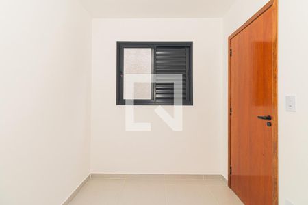 Quarto 1 de apartamento para alugar com 2 quartos, 41m² em Vila Nivi, São Paulo