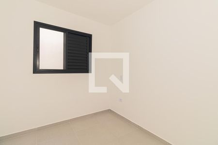 Quarto 2 de apartamento para alugar com 2 quartos, 41m² em Vila Nivi, São Paulo