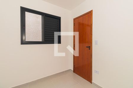 Quarto 1 de apartamento para alugar com 2 quartos, 41m² em Vila Nivi, São Paulo