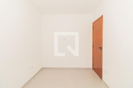 Quarto 2 de apartamento para alugar com 2 quartos, 41m² em Vila Nivi, São Paulo